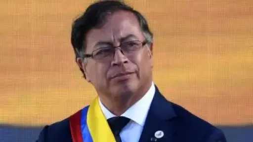 عاجل.. رئيس كولومبيا يرد على تهديدات ومستعد لحمل... عاجل.. رئيس كولومبيا يرد على تهديدات ومستعد لحمل السلاح