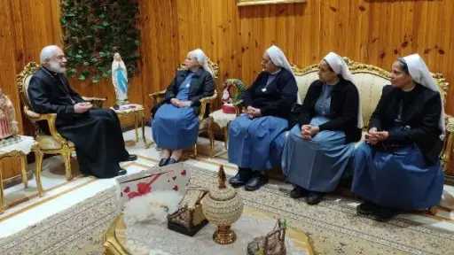مطران إيبارشية المنيا للأقباط الكاثوليك يستقبل راهبات قلب... مطران إيبارشية المنيا للأقباط الكاثوليك يستقبل راهبات قلب يسوع المصريات