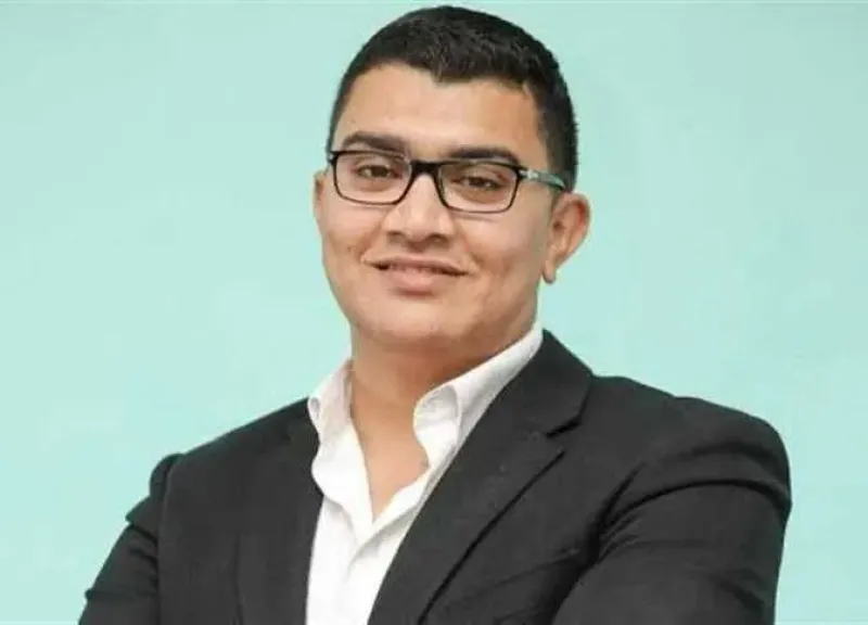 الباحث الاقتصادي أحمد علي