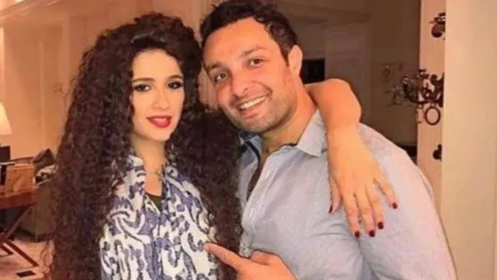 وائل عبدالعزيز وشقيقته ياسمين عبدالعزيز 