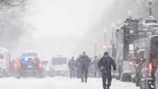 حالة الطقس اليوم.. تقلبات سريعة وشبورة كثيفة صباحا حالة الطقس اليوم.. تقلبات سريعة وشبورة كثيفة صباحا