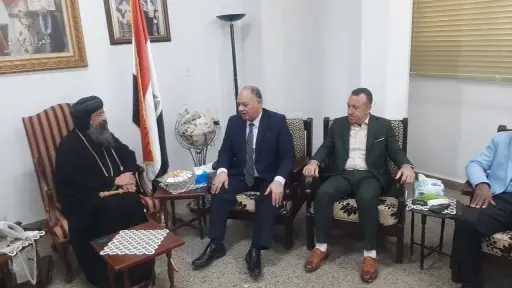 السكرتير العام لمحافظة الجيزة يزور مطرانية أطفيح للتهنئة بعيد الميلاد المجيد