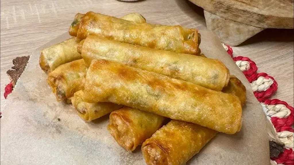 طريقة لفائف البطاطس بالدجاج والخضار