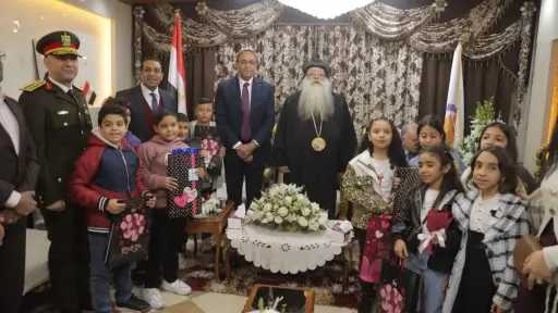 محافظ قنا يشارك أقباط دشنا احتفالات عيد الميلاد محافظ قنا يشارك أقباط دشنا احتفالات عيد الميلاد