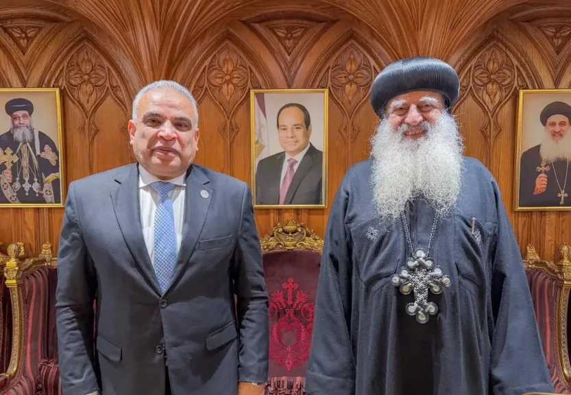 رئيس جامعة طنطا يؤكد للأنبا بولا متانة الروابط التي تجمع نسيج الشعب المصري