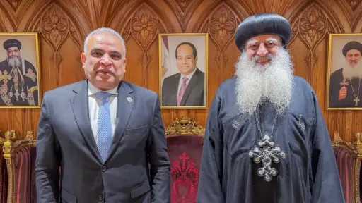 رئيس جامعة طنطا يؤكد للأنبا بولا متانة الروابط التي تجمع نسيج الشعب المصري