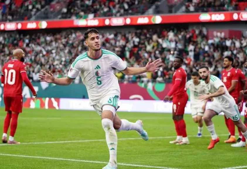 الجزائر في مهمة الدفاع عن لقبها.. بلعيد يشرح استراتيجية الفريق أمام نيجيريا