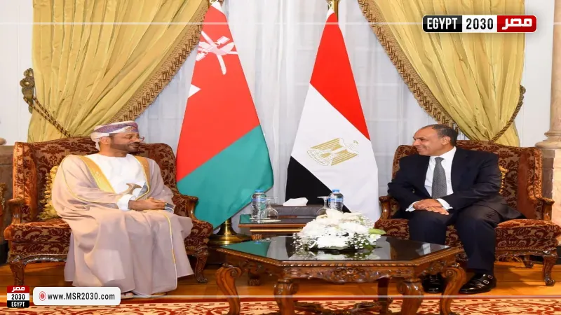 وزير الخارجية ونظيره العماني