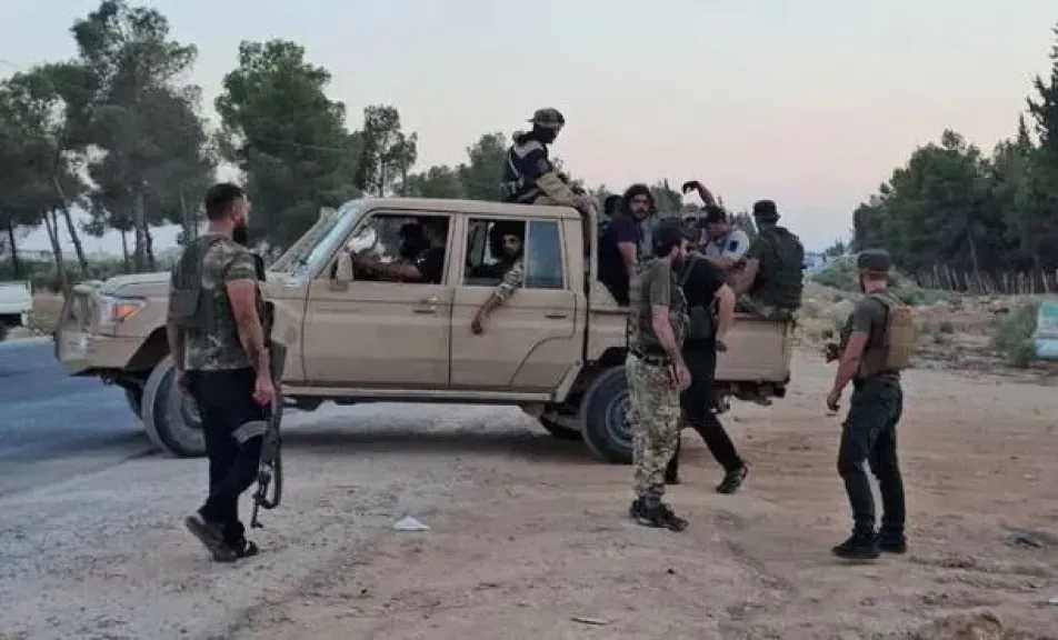 إجلاء أكثر من 2300 مدني من أحياء حلب الشمالية مع تصاعد الاشتباكات