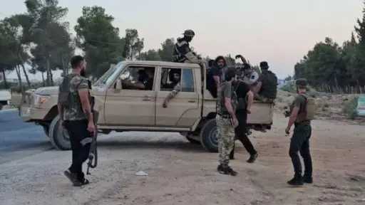 إجلاء أكثر من 2300 مدني من أحياء حلب الشمالية مع تصاعد الاشتباكات