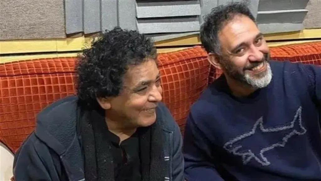 محمد منير وعمرو مصطفى 
