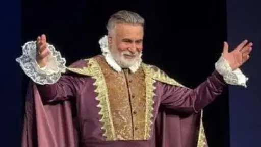 طارق الدسوقي: عرض «الملك لير» الليلة احتفالًا بعيد... طارق الدسوقي: عرض «الملك لير» الليلة احتفالًا بعيد الميلاد ورسالة وحدة وطنية