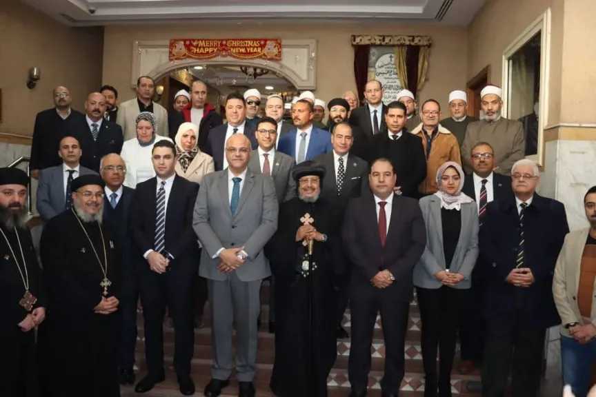 محافظ القليوبية ومدير الأمن يقدمان التهنئة بعيد الميلاد المجيد بمطرانية شبرا الخيمة