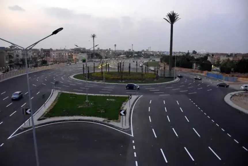 اللواء أحمد هشام: هناك تنسيق بين المرور والأرصاد لضمان سلامة الطرق