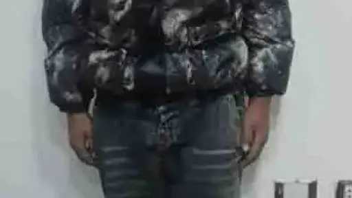 ضبط شخص لإدارته صفحة على مواقع التواصل للترويج... ضبط شخص لإدارته صفحة على مواقع التواصل للترويج لبيع أسلحة بيضاء مقابل مبالغ مالية