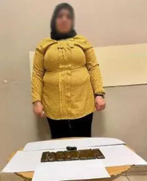 ضبط سيدة حاولت تهريب مخدرات من ميناء القاهرة الجوي