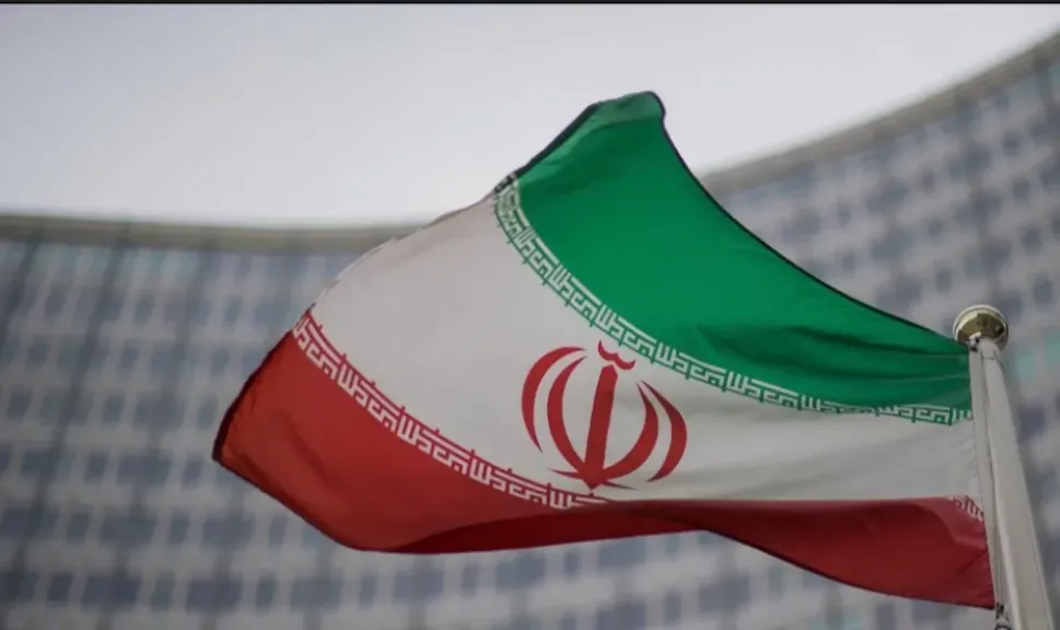 إيران