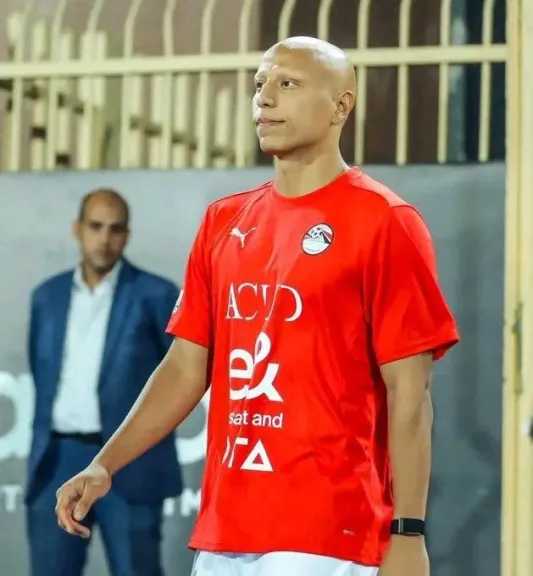 الأهلي ينهي اتفاقه مع البنك الأهلي لضم عمرو الجزار