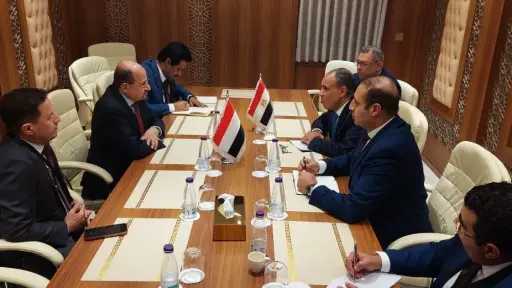 تفاصي لقاء وزير الخارجية مع نظيره اليمني