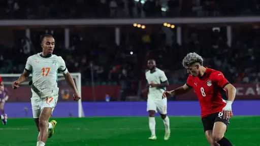 خبير تحكيمي: «هدفي كوت ديفوار ضد مصر غير... خبير تحكيمي: «هدفي كوت ديفوار ضد مصر غير صحيحين»