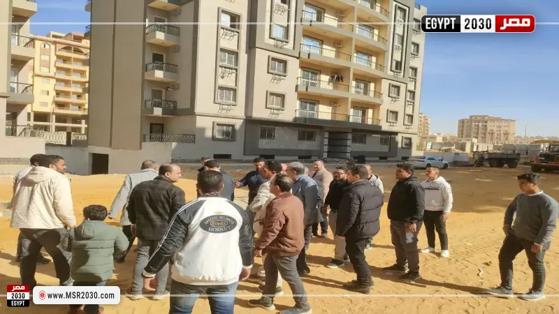 مسئولو الإسكان يتفقدون مشروعات سكنية بمدينة القاهرة الجديدة