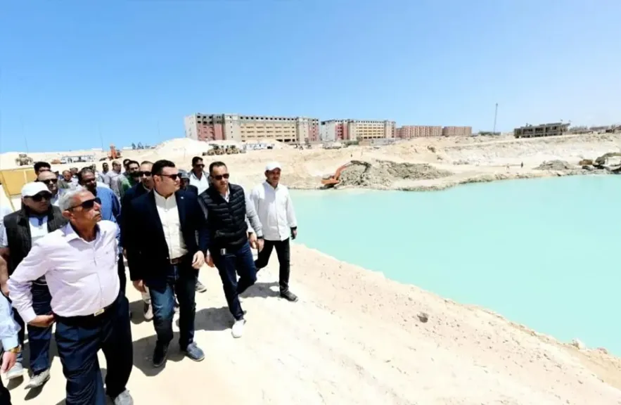 وزير الإسكان يتفقد مارينا 8