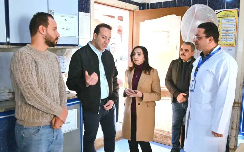 محافظ البحيرة توجه برفع كفاءة الخدمات بمستشفى العيون بدمنهور