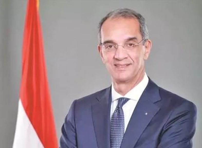 وزير الاتصالات