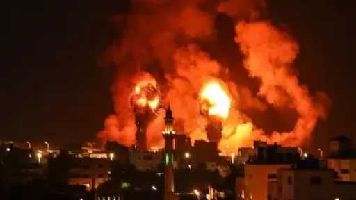 قصف إسرائيلي جديد على مناطق متفرقة في غزة... قصف إسرائيلي جديد على مناطق متفرقة في غزة رغم سريان اتفاق وقف إطلاق النار