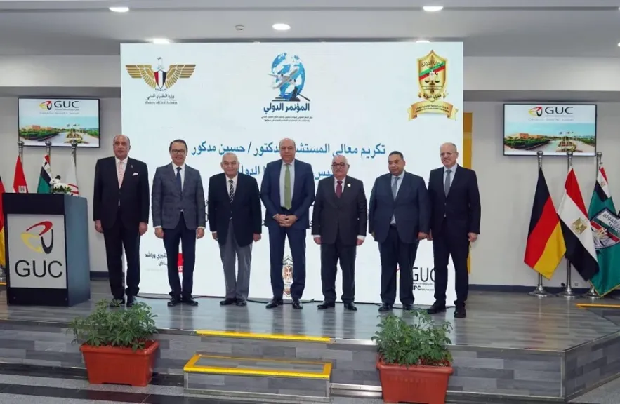 المؤتمر الدولي الأول للإطار القانوني لحوادث الطيران بمشاركة وزير الطيران