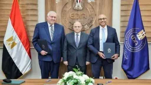 رئيس هيئة الدواء يوقع خطاب اتفاق مع دستور الأدوية الأمريكي لتعزيز التعاون