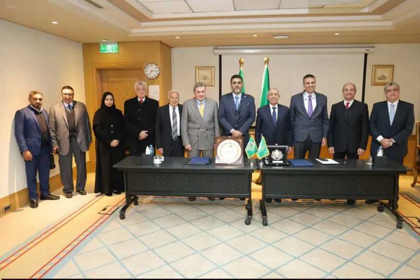 الأكاديمية العربية توقّع مذكرة تفاهم مع جامعة الجزيرة الذكية لدعم التعليم الالكتروني