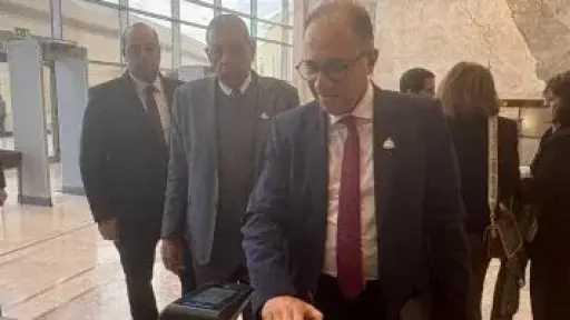 توافد النواب علي القاعة العامة استعدادا لانطلاق جلسة... توافد النواب علي القاعة العامة استعدادا لانطلاق جلسة انتخابات اللجان النوعية