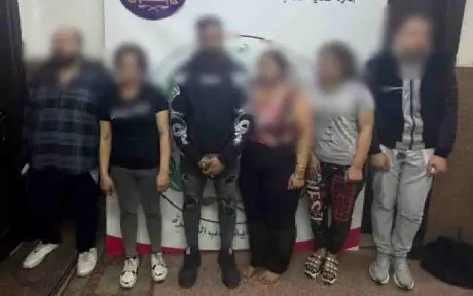 المتهمين 