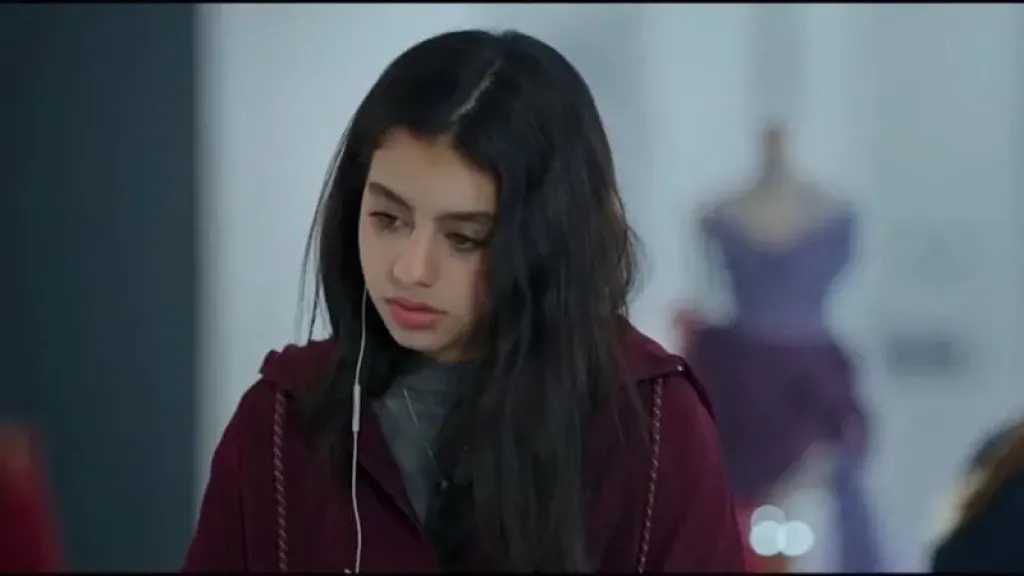 غياب ياسمينا العبد عن احتفالية «ميد تيرم» بسبب وعكة صحية