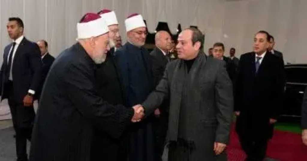 الرئيس السيسى يفتتح مسجد العزيز الحكيم بالمقطم بحضور كبار المسئولين