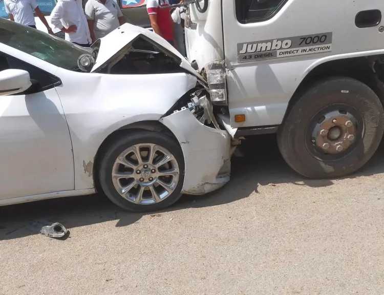 إصابة 3 أشخاص في حادث تصادم 3 سيارات أعلى محور حسب الله الكفراوي