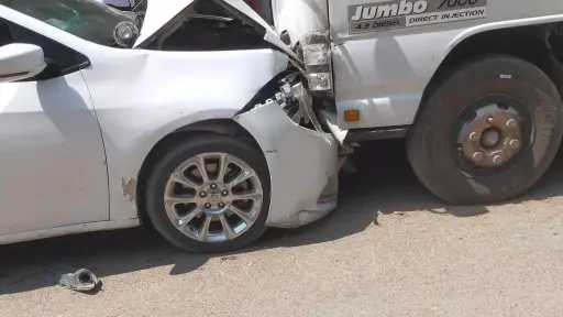 إصابة 3 أشخاص في حادث تصادم 3 سيارات أعلى محور حسب الله الكفراوي