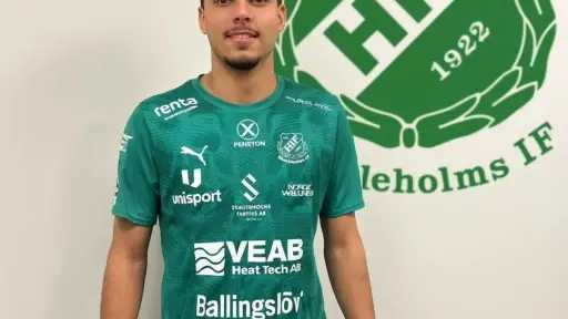 الأهلي يطرق باب مهاجم فلسطيني شاب.. 150 ألف دولار تقرّب الصفقة وتحذير فيفا يثير القلق