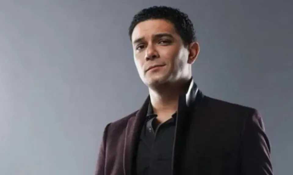 آسر ياسين عن فيلم ”إن غاب القط”: لعبت دور توأم والتحدي كان مرهقًا وممتعًا