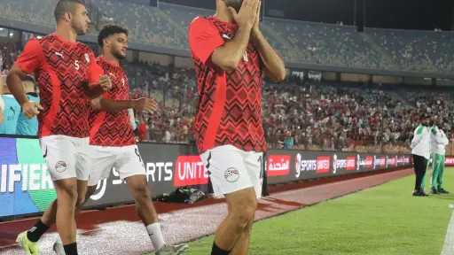 لاعب إنبي: «مصر تستطيع الفوز بكأس العالم.. وسيراميكا كليوباترا الأفضل هذا الموسم»