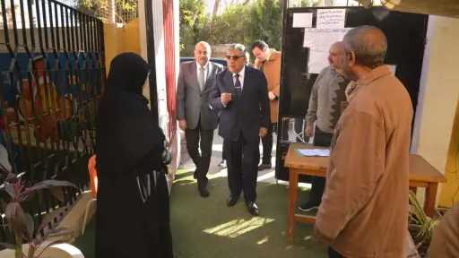 محافظ الدقهلية يتفقد لجان امتحانات الفصل الدراسي الأول للشهادة الإعدادية بمدينة المنصورة