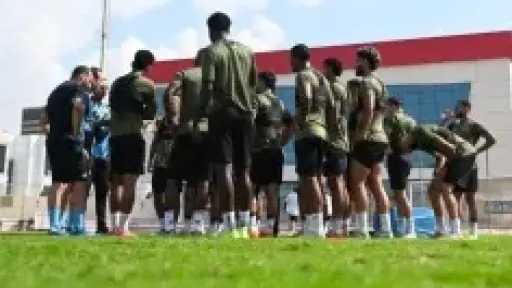 قلق في ميت عقبة قبل الكونفدرالية.. معتمد جمال ينتظر عودة المصابين