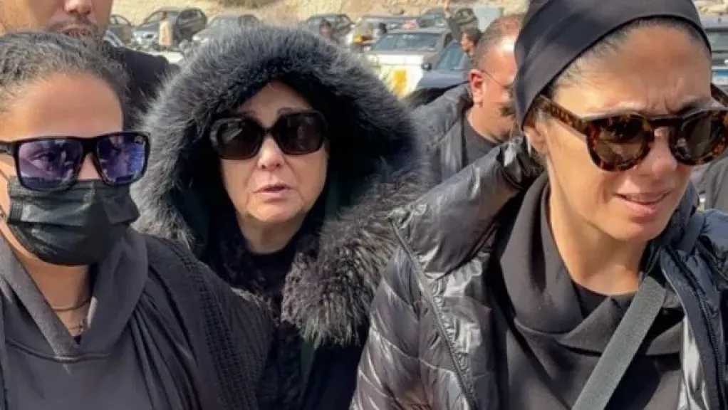 أسرة شيرين تعلن موعد عزاء شقيقها بعد تشييعه من مسجد السيدة نفيسة