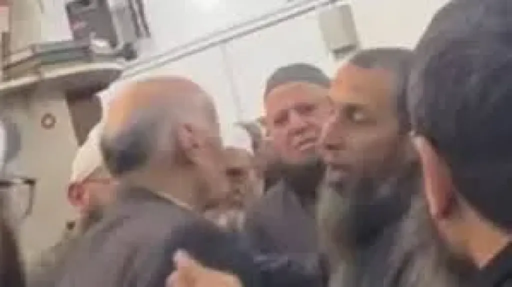 والد الأطفال الخمسة