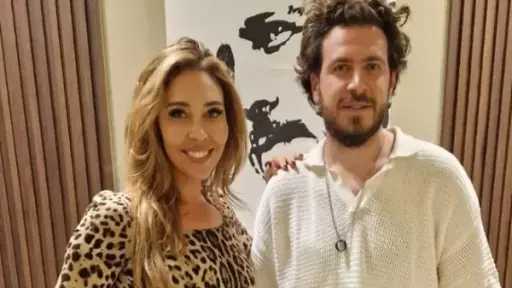 لاروسي تستعد لطرح أغنيتها الجديدة «أنا نجمة» باللهجة المصرية