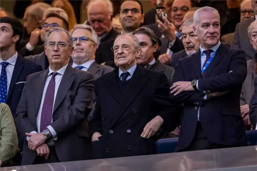 رد فعل ساخر من فلورنتينو بيريز تجاه غضب جماهير ريال مدريد أمام ليفانتي