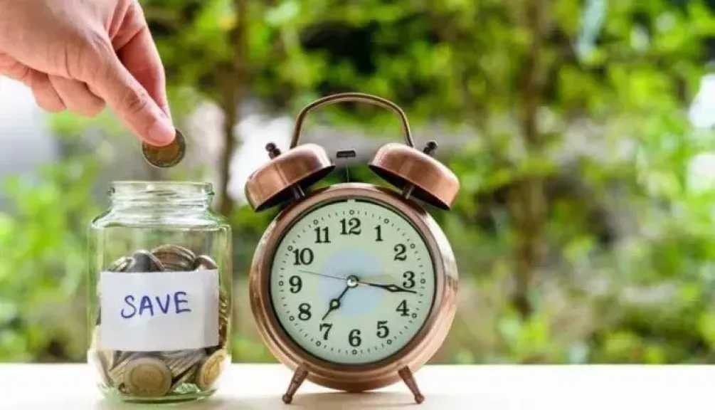 أفضل 10 حسابات توفير بعائد شهري ثابت في البنوك لعام 2026