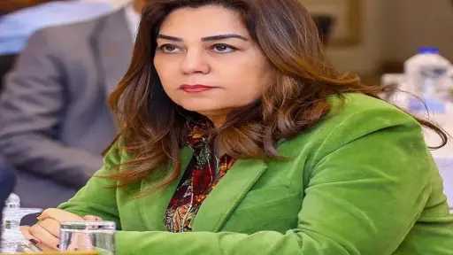 منال عوض: غلق 36 منشأة بدون ترخيص ورفع 154 حالة إشغال في القاهرة الكبرى