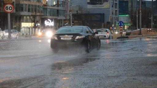 الأمن الأردني يحذر من المنخفض الجوي ويدعو للابتعاد عن مجرى السيول.. تفاصيل